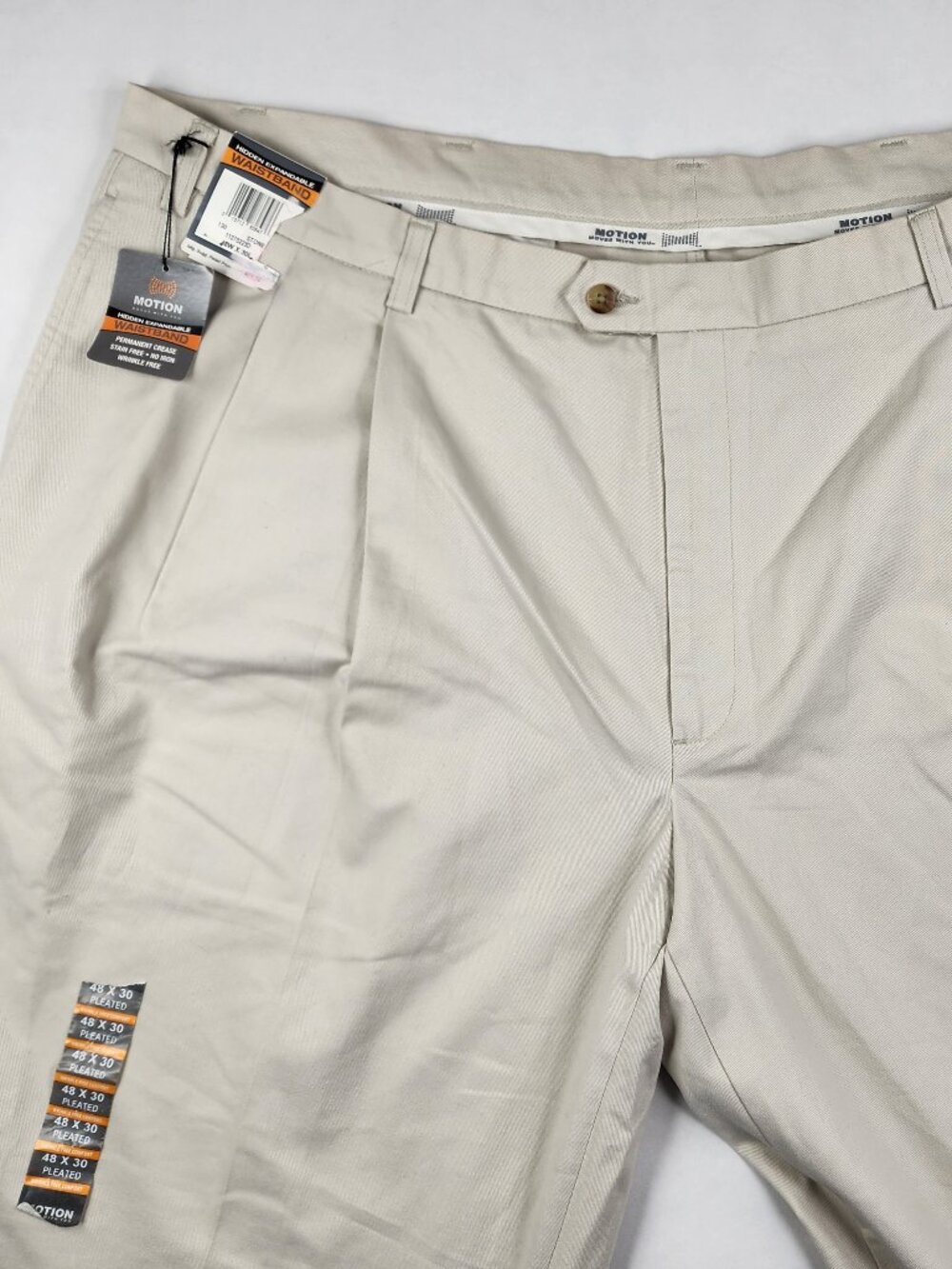 Savane Mens 48x30 Stone Pleated Motion Flex Waist Performance Dress Pants NWT